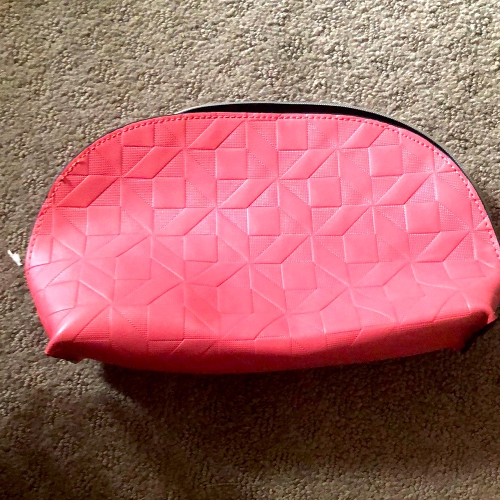 Case - Picture 1 of 3